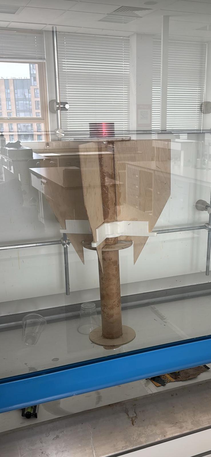 Lower airframe imperfect fit